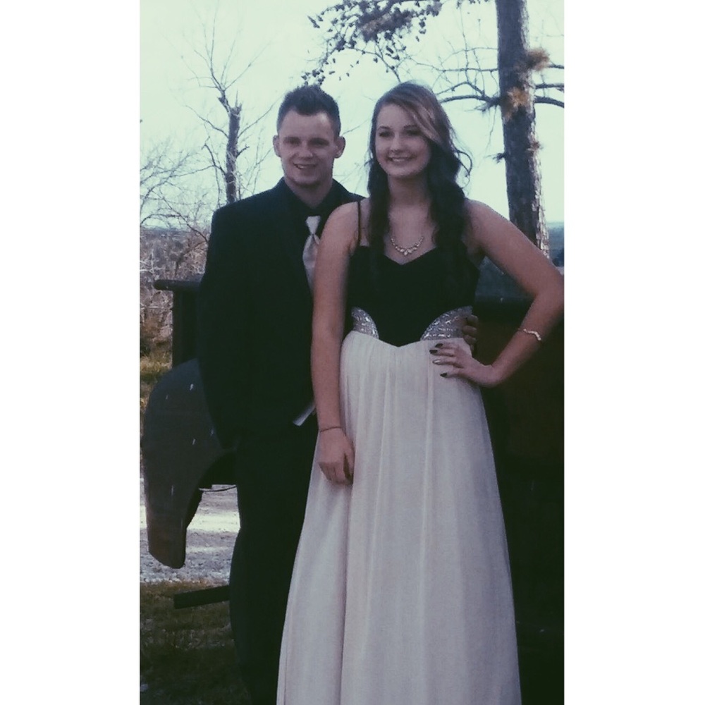 Prom Dress - Picture 2 of 3